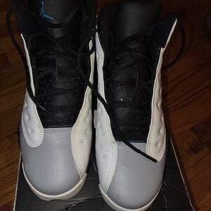 Air Jordan 13 Retro Grade School Size 6. Gently Used I  Great Condition